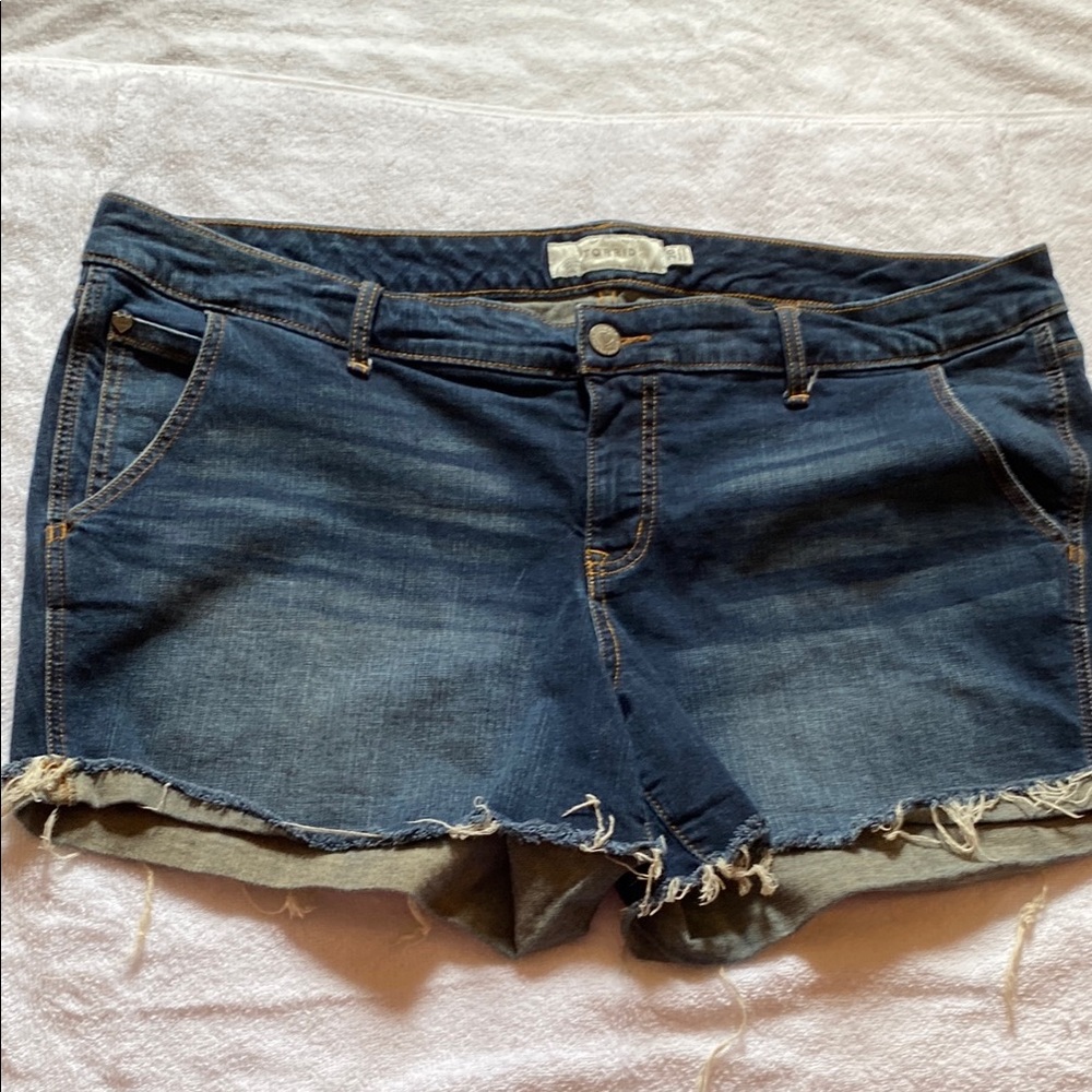 Women's Denim Shorts torrid size 20 shorty shorts denim stretch